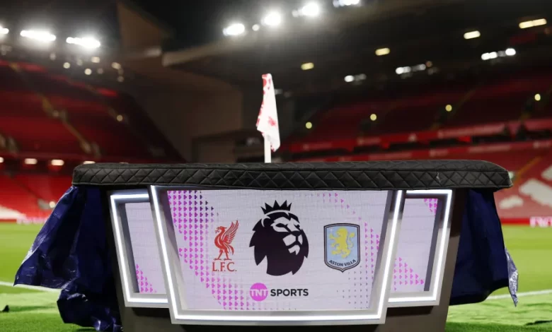 EM DIRETO: Pedro Neto vence João Palhinha antes do Liverpool-Aston Villa