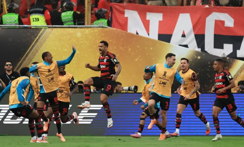 Ex-FC Porto 'trama' Abel e ajuda Flamengo a ser campeão da Libertadores