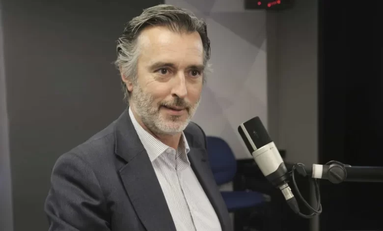 Forma atual do SNS "nunca terá solução" e é um "triturador de ministros"