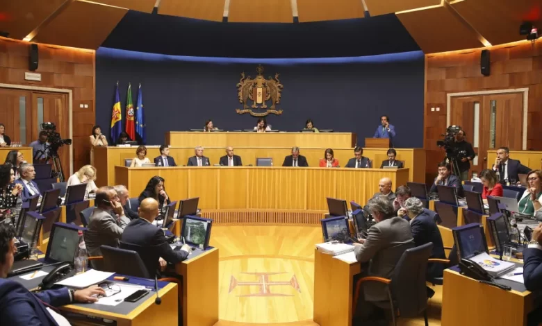 Governo da Madeira entrega Orçamento de 2.329 milhões para 2026
