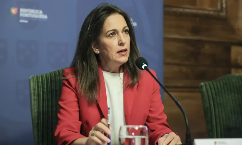Governo diz que aumento de presos dificulta o fecho da cadeia de Lisboa