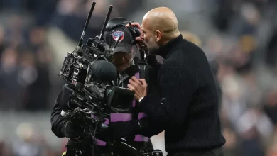Guardiola perde a cabeça após derrota e descarrega… no operador de câmera