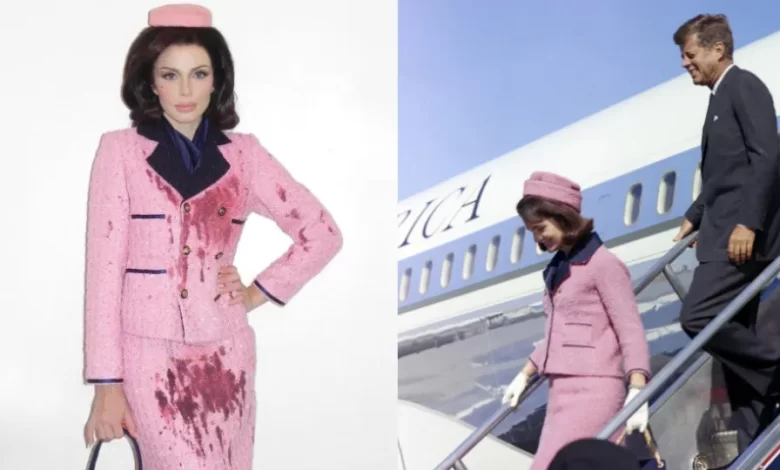 Halloween. Julia Fox causa polémica ao imitar Jackie Kennedy com sangue