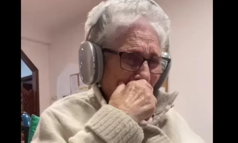 Idosas em lar do Pinhal Novo reagem a música de Rosalía e Carminho