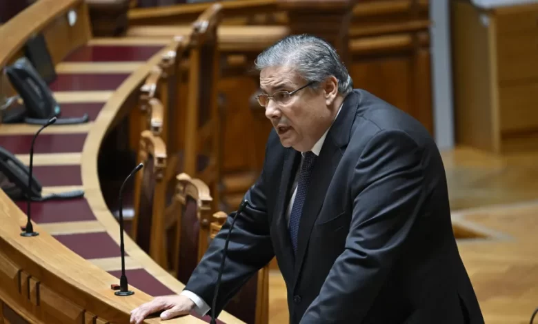 Imigração. Governo acredita no sistema de vistos, mas admite "recalibrar"