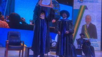 Lula dedica título aos educadores