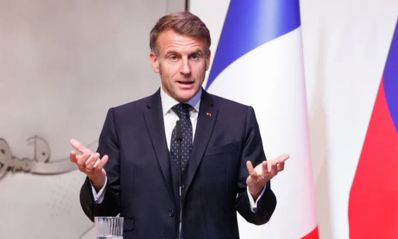 Macron promete "resposta intransigente" ao terrorismo contra França