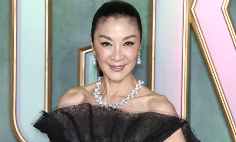 Michelle Yeoh recebe prémio de carreira no Festival de Cinema de Berlim