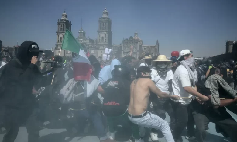 Milhares manifestam-se contra a presidente e "impunidade" no México
