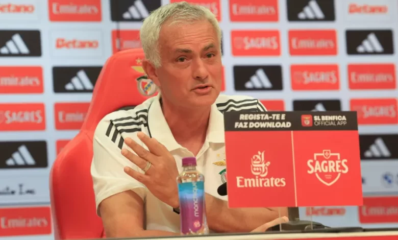 Mourinho salva um jogador do arraso ao Benfica: "Não é Rui Costa, mas..."
