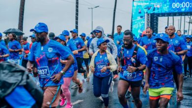 Nelton Novele e Ester Chiweia vencem a 7.ª edição da Corrida Azul do Standard Bank