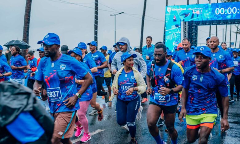 Nelton Novele e Ester Chiweia vencem a 7.ª edição da Corrida Azul do Standard Bank