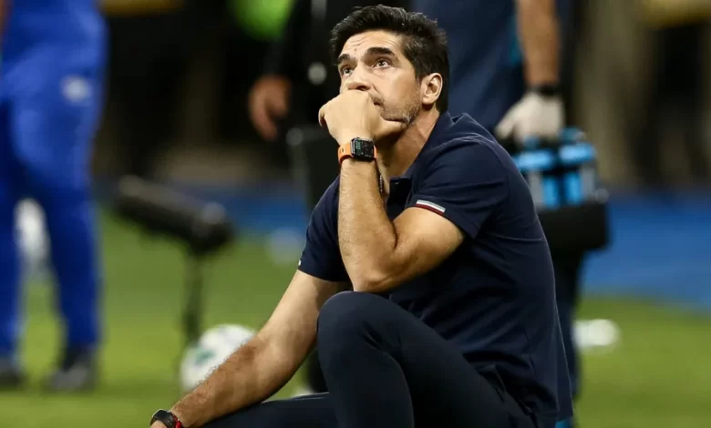 Palmeiras sofre 'cambalhota à Benfica' e Abel já vê título por um canudo