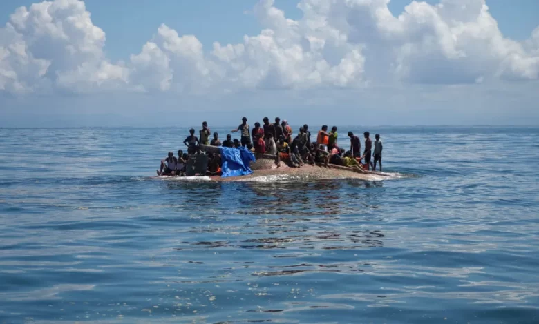 Pelo menos 13 mortos de Myanmar em naufrágio ao largo da Malásia