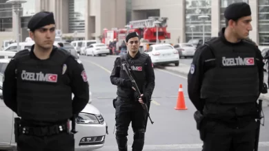 Polícia turca impede manifestações de mulheres contra violência machista