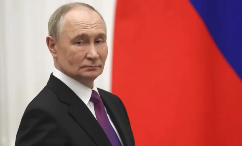 Putin promulga lei que prevê convocatória militar durante todo o ano