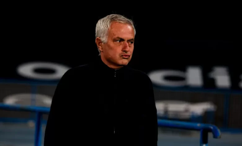 Quem são os jogadores que "traíram" Mourinho (e o Benfica) no Restelo?