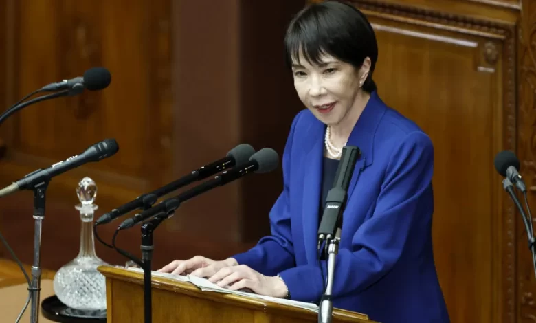 Takaichi criticada: "Durmo cerca de duas horas, quatro horas no máximo"