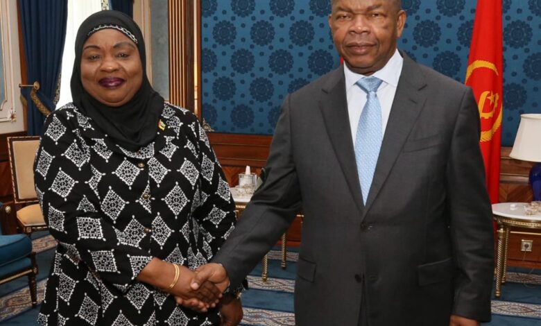 Talapa, Nyusi e Chissano nas bodas de ouro da Independência Angola