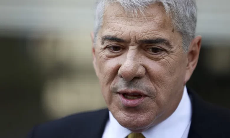 "Convicto de que é MP a dar informações". Sócrates faz queixa por devassa