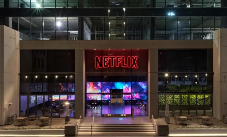 Compra da Warner Bros pela Netflix inquieta Hollywood, cinemas e congressistas