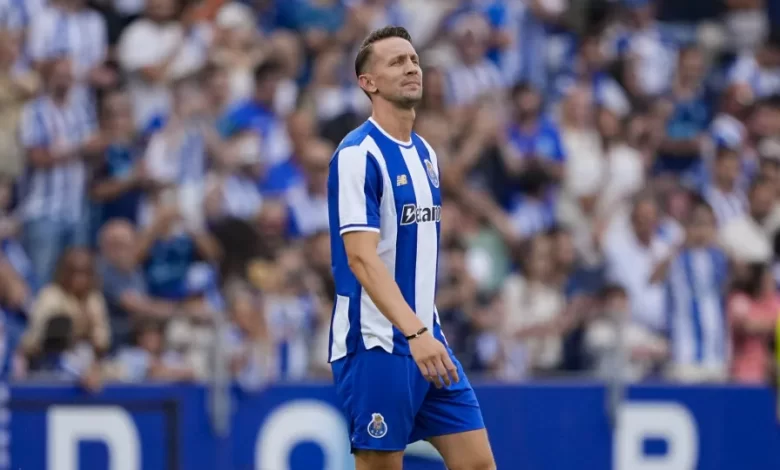 Contrato de Luuk de Jong em discussão no FC Porto após lesão grave
