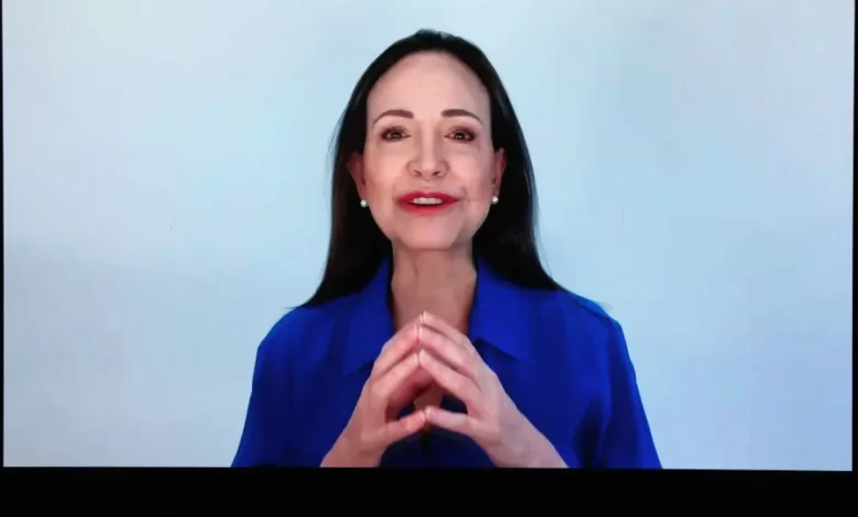 Corina Machado confirma presença em Oslo para receber Nobel da Paz