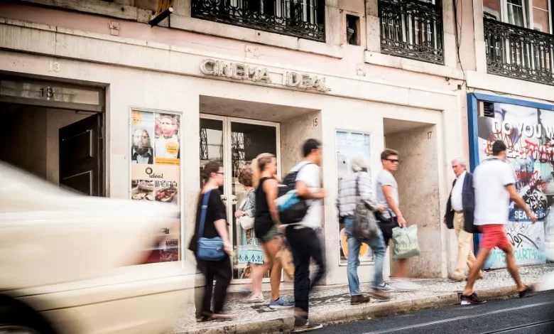 Freguesia aprova 20 mil euros para evitar fecho do Cinema Ideal