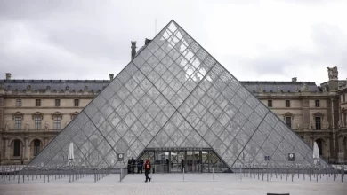 Funcionários do Louvre vão fazer greve este mês "falta de recursos"