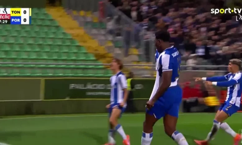 Samu voltou aos golos pelo FC Porto na I Liga (com dedicatória especial)
