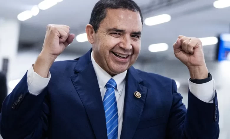 Trump indulta congressista Henry Cuéllar, acusado de aceitar subornos