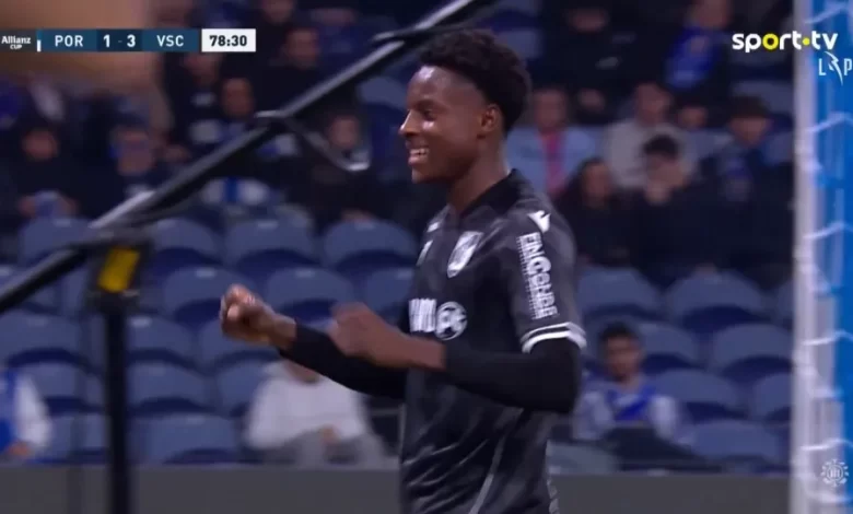 Vitória SC 'arrumou' com FC Porto na Taça da Liga com este golo de Camara