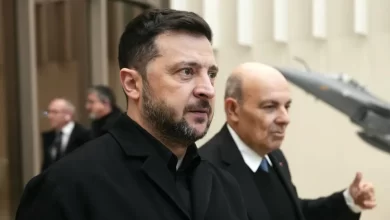 Zelensky pede fim da guerra na Ucrânia: "É necessária paz digna"