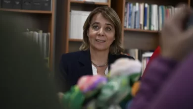 "Não há sucesso quando quem trabalha não consegue pagar casa, contas"