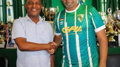 Akil Marcelino continua no Ferroviário da Beira