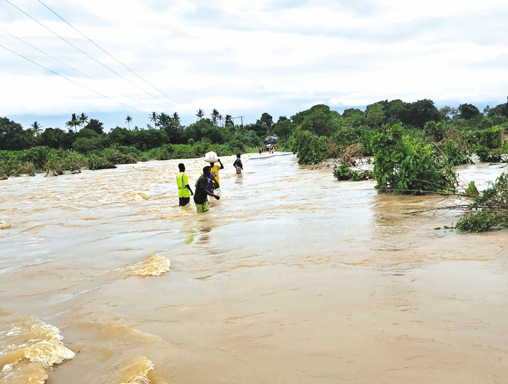 Chuvas colocam país em alerta