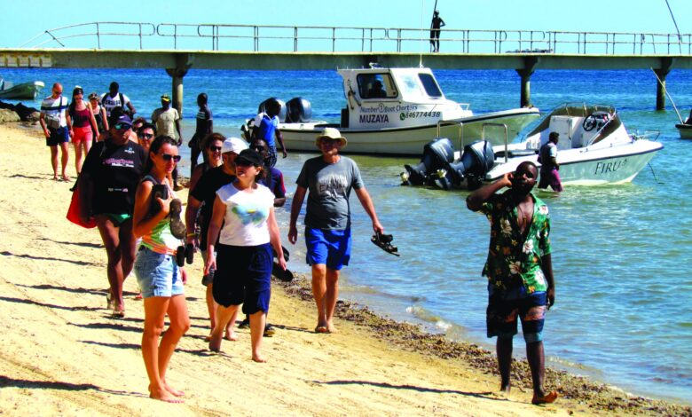 DURANTE A QUADRA FESTIVA: Turismo arrecadou 2.2 mil milhões