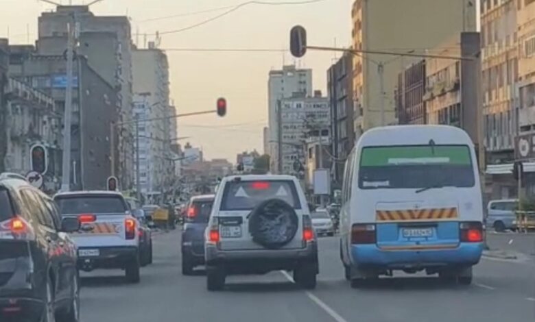 Inibido de conduzir por um ano por realizar manobras perigosas num transporte de passageiros, na cidade de Maputo