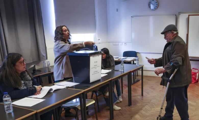 Presidenciais em Portugal: Seguro ou Ventura, passam à segunda volta