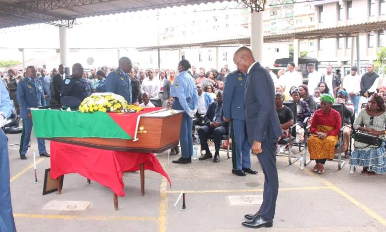 Ministro do Interior enaltece heroísmo de agente da PRM morto na Costa do Sol