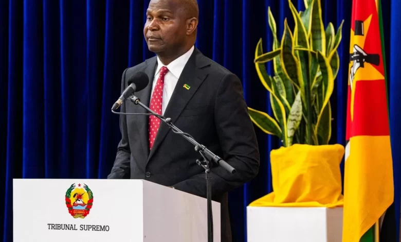 PR inaugura tribunal e dirige abertura do ano judicial