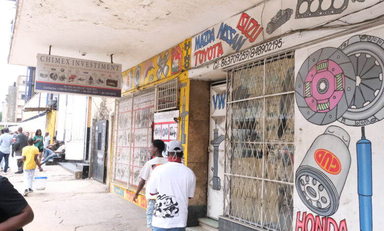 “Braço de ferro” entre vendedores de peças e SERNIC