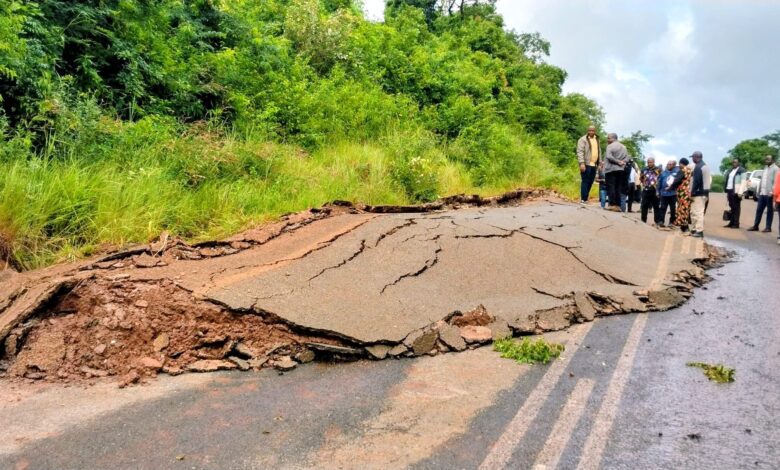 Estranha erupção ameaça estrada N260
