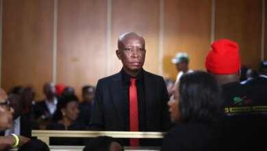África do Sul: Malema foi condenado a cinco anos de prisão