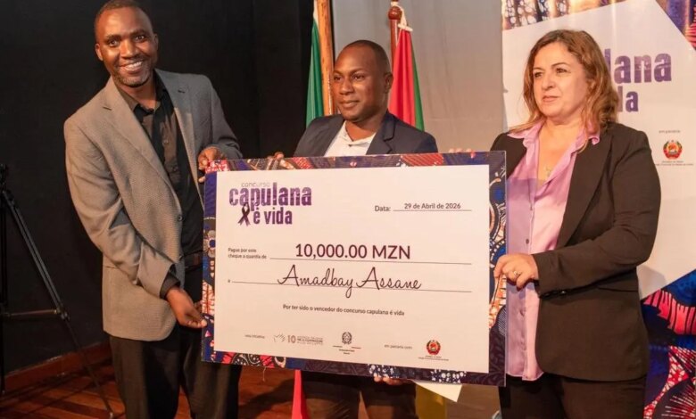 Amadbay Gulamo Assane vence concurso “Capulana é Vida”