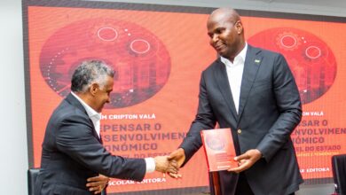 Lançada obra de Salim Valá sobre visão económica