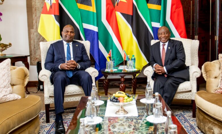 Chapo reúne-se com Ramaphosa