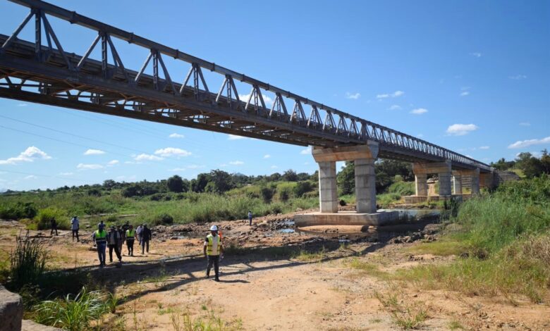 Missão do Banco Mundial avalia obras na Zambézia