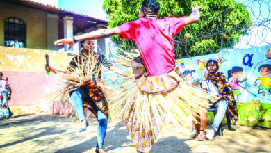 África vive nos sabores, tecidos e no poema que o corpo dança