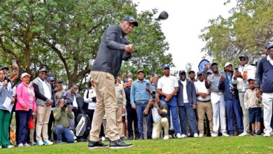 Futuro de turismo discutido com tacadas de golfe